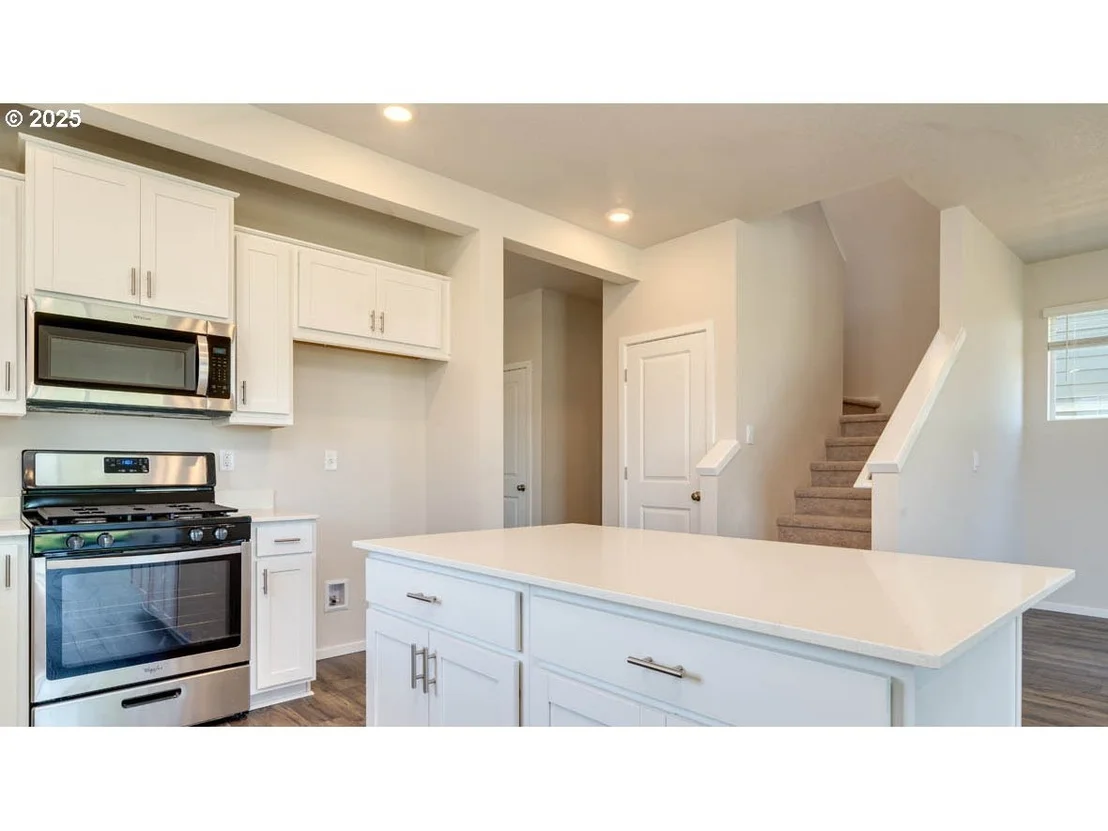 Photo of 4933 Elvis AVE NE