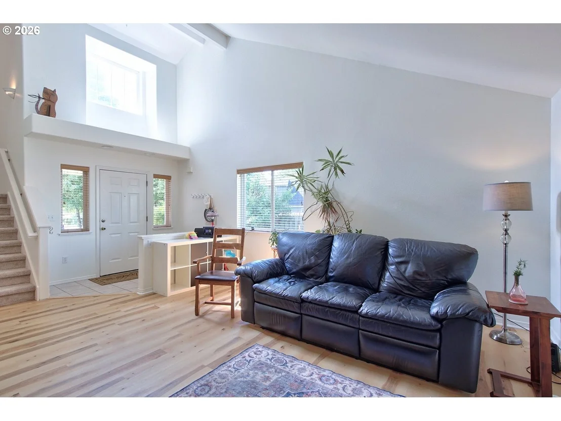 Photo of 469 HARRIS LN