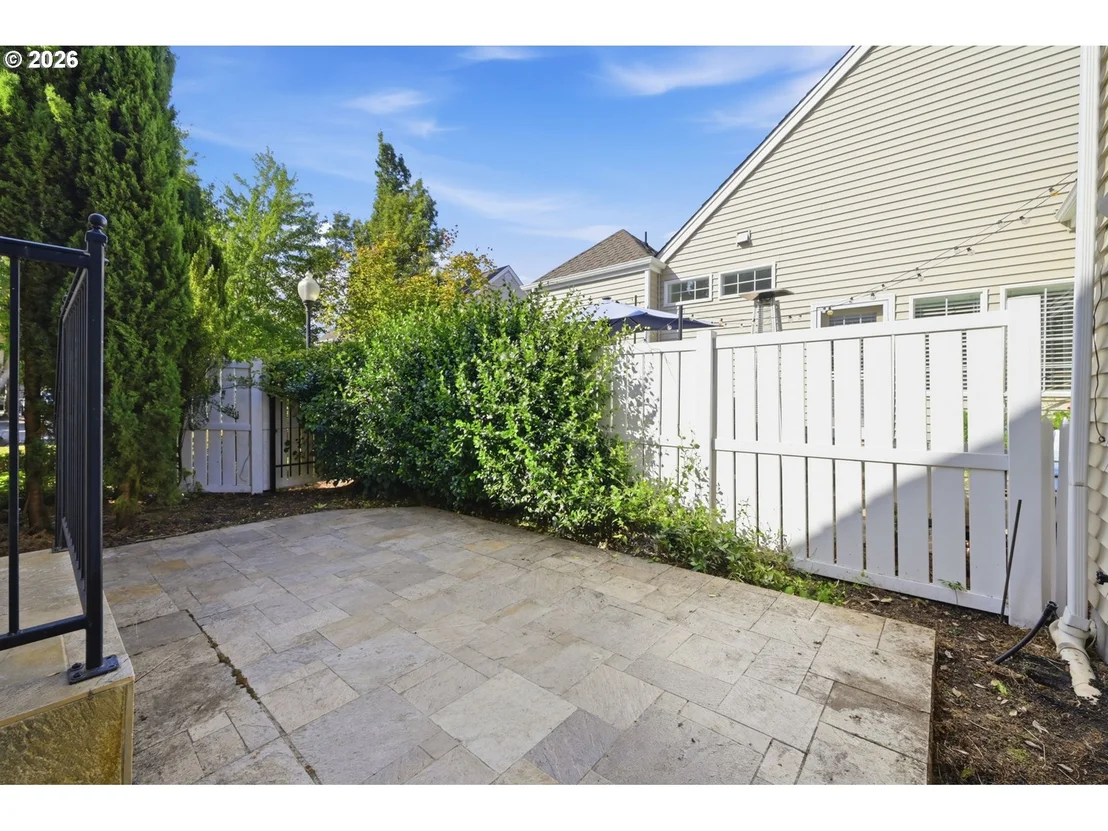 Photo of 441 COVEY LN