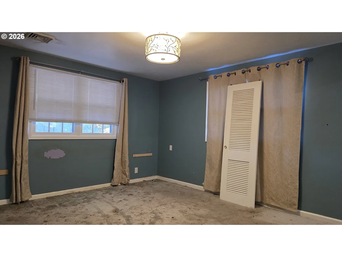 Photo of 551 SHIRE CT