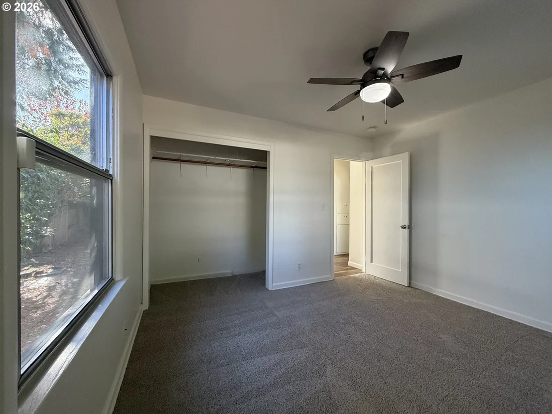 Photo of 1341 N CLARK ST