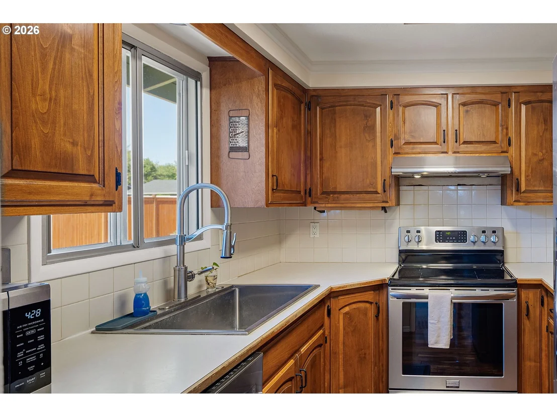 Photo of 1015 SAVILLE AVE