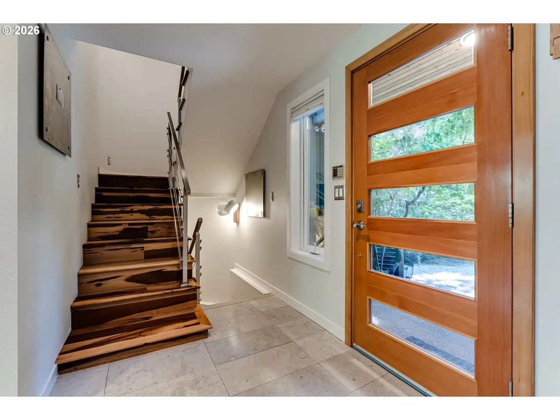 Photo of 38 RIDGELINE DR