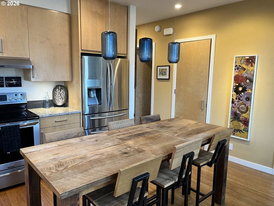Photo of 2863 FRIENDLY ST