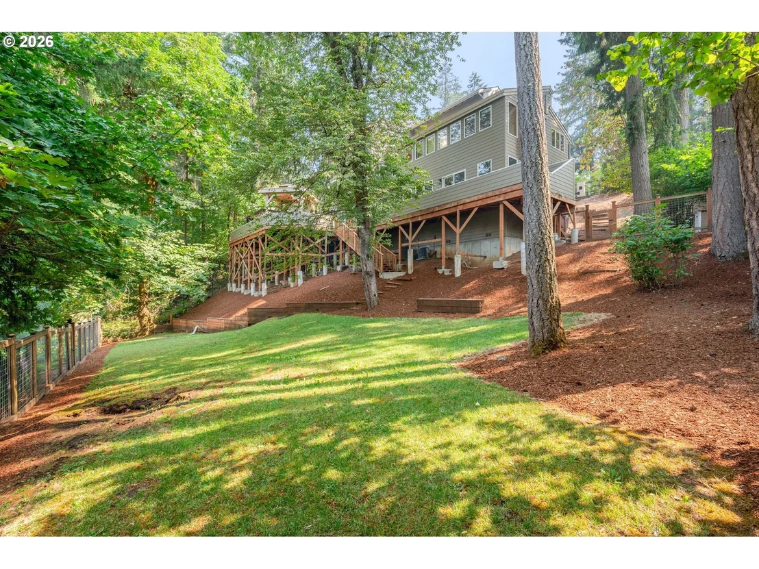 Photo of 3965 SPRING BLVD