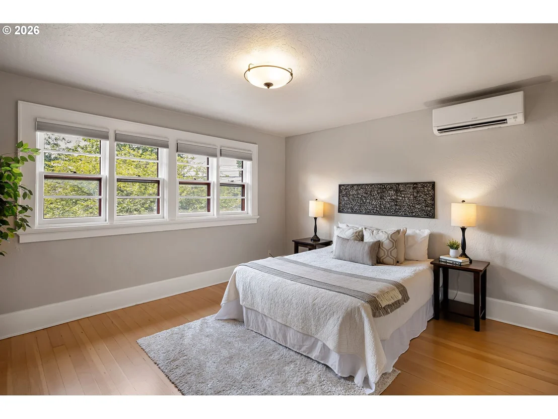 Photo of 199 SANTA CLARA AVE