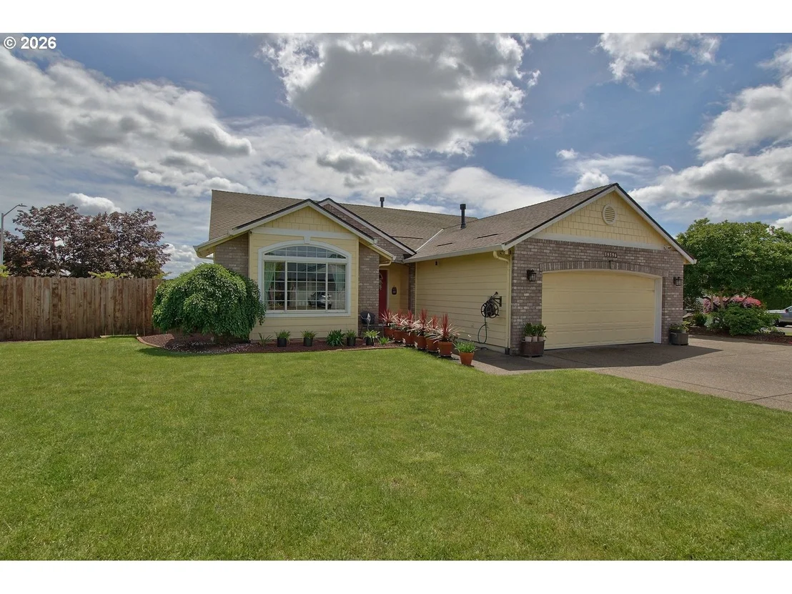 Photo of 19196 WINDMILL DR