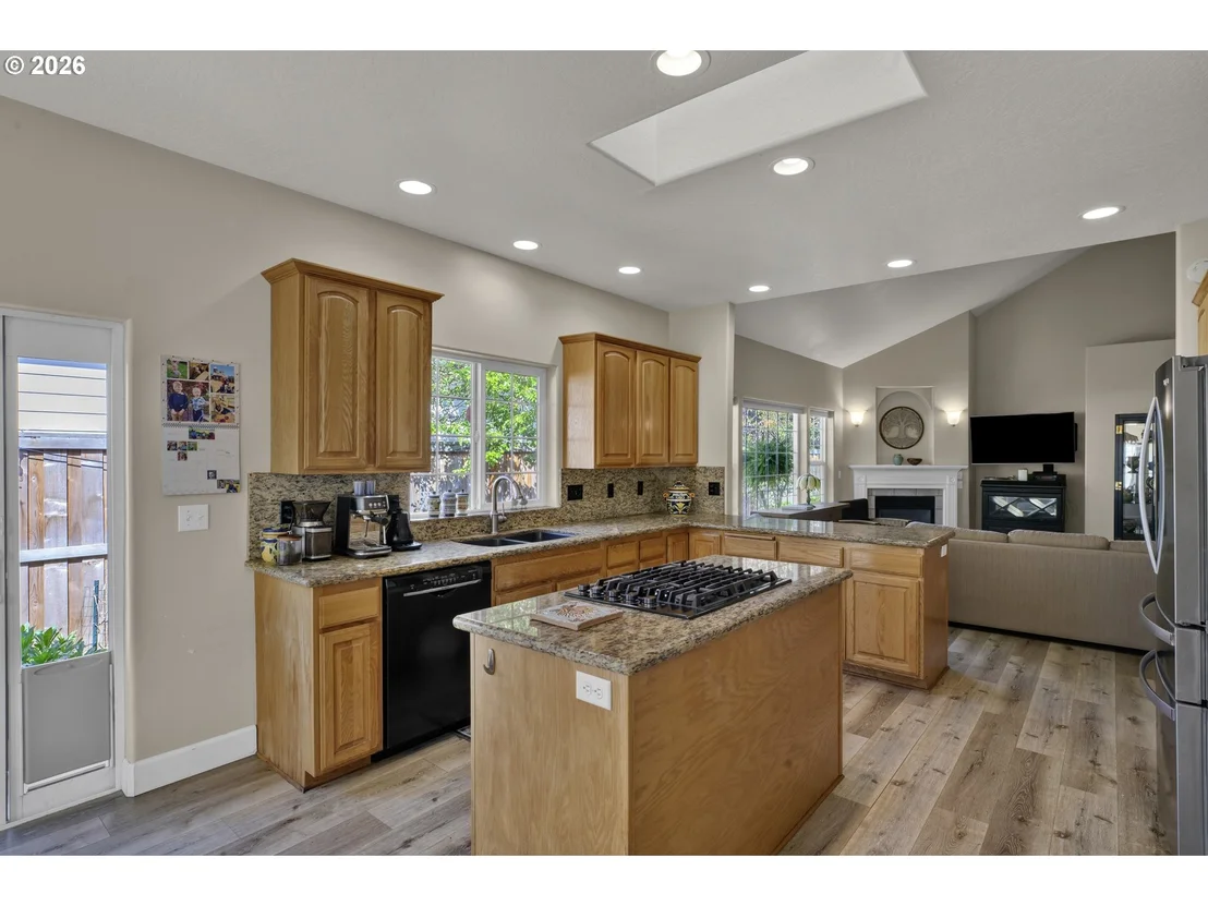Photo of 190 NAISMITH BLVD