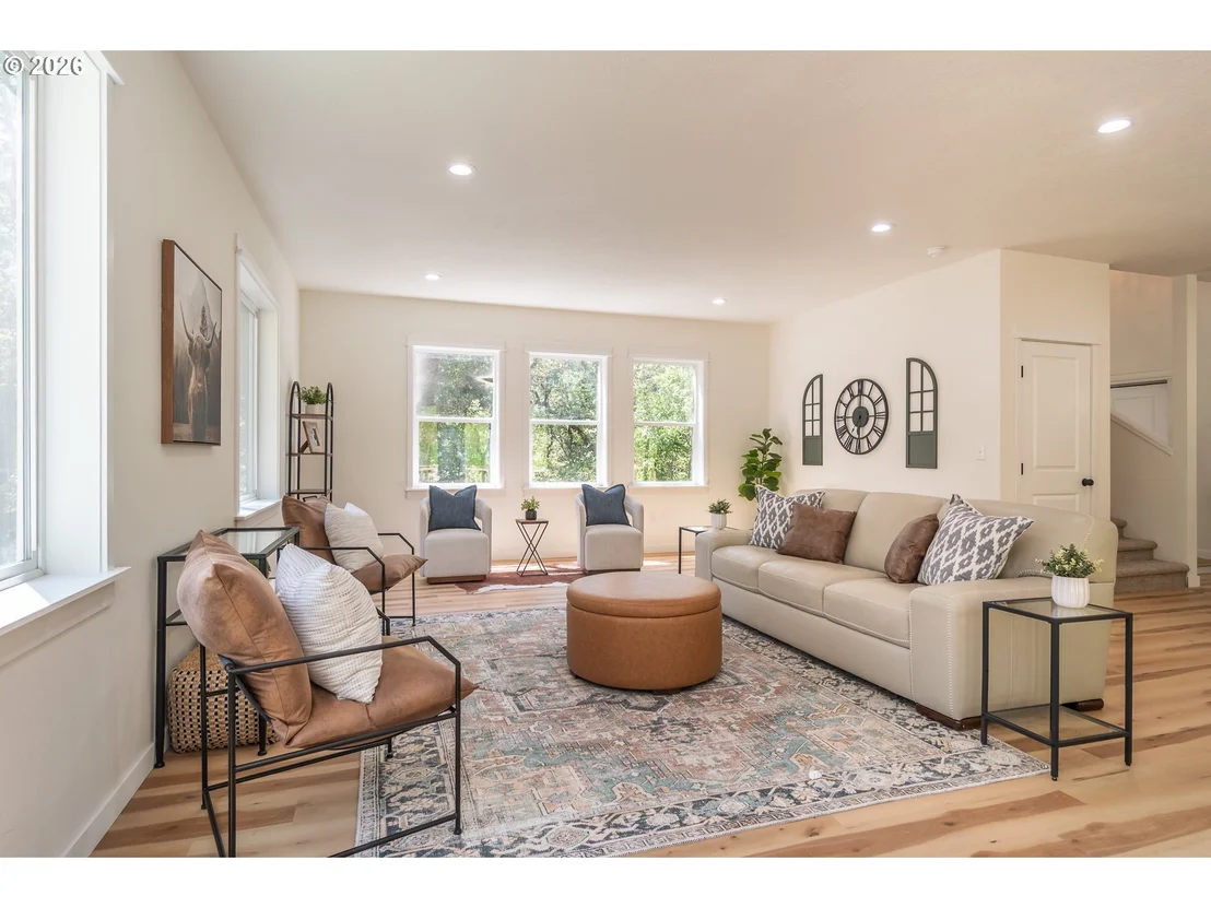 Photo of 492 TERRACE DR