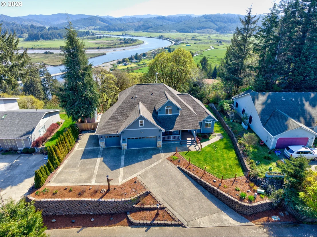 Photo of 660 18TH AVE