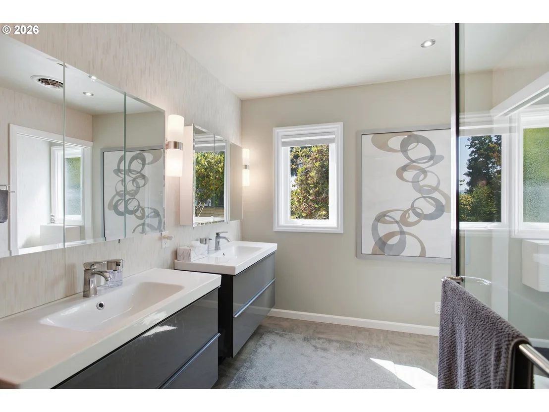 Photo of 60 W 22ND AVE