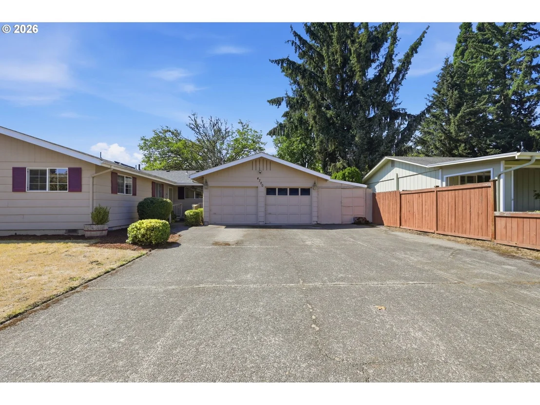 Photo of 4700 THUNDERBIRD ST