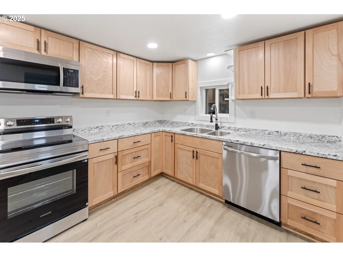 Photo of 47875 ELGIN AVE