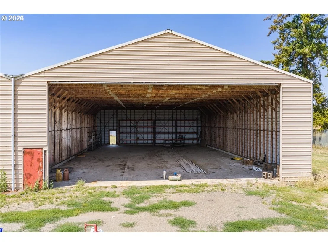 Photo of 34976 KAMPH DR