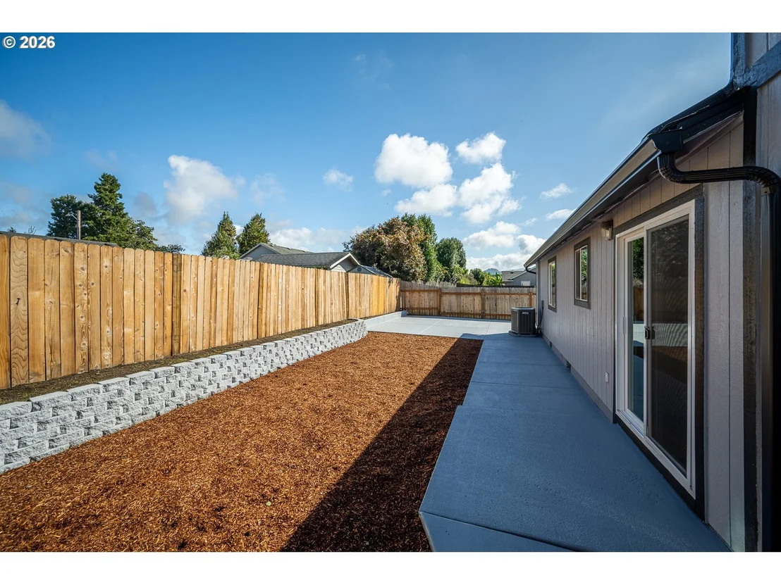 Photo of 3990 DOUGLAS DR