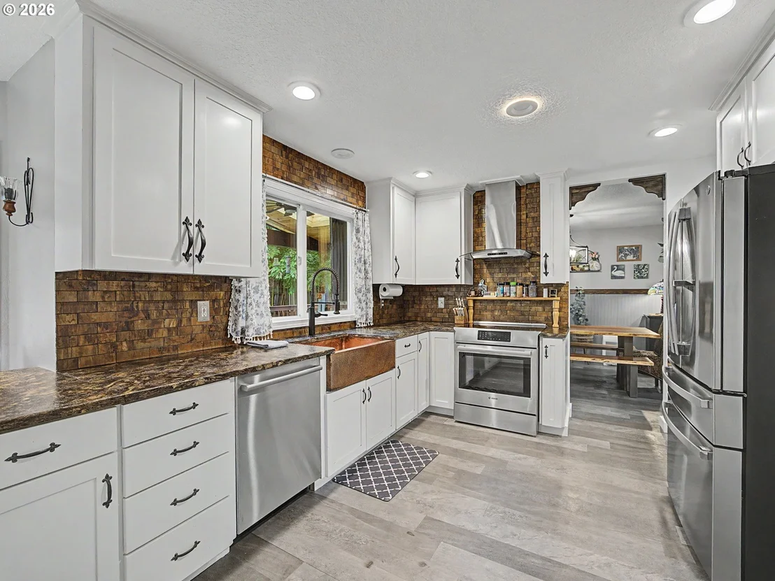 Photo of 3008 SE LAURA AVE