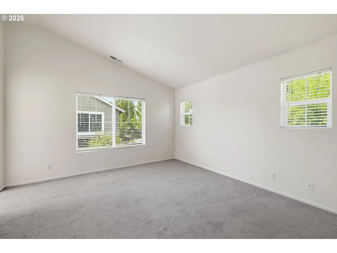 Photo of 1637 HAMLET LN
