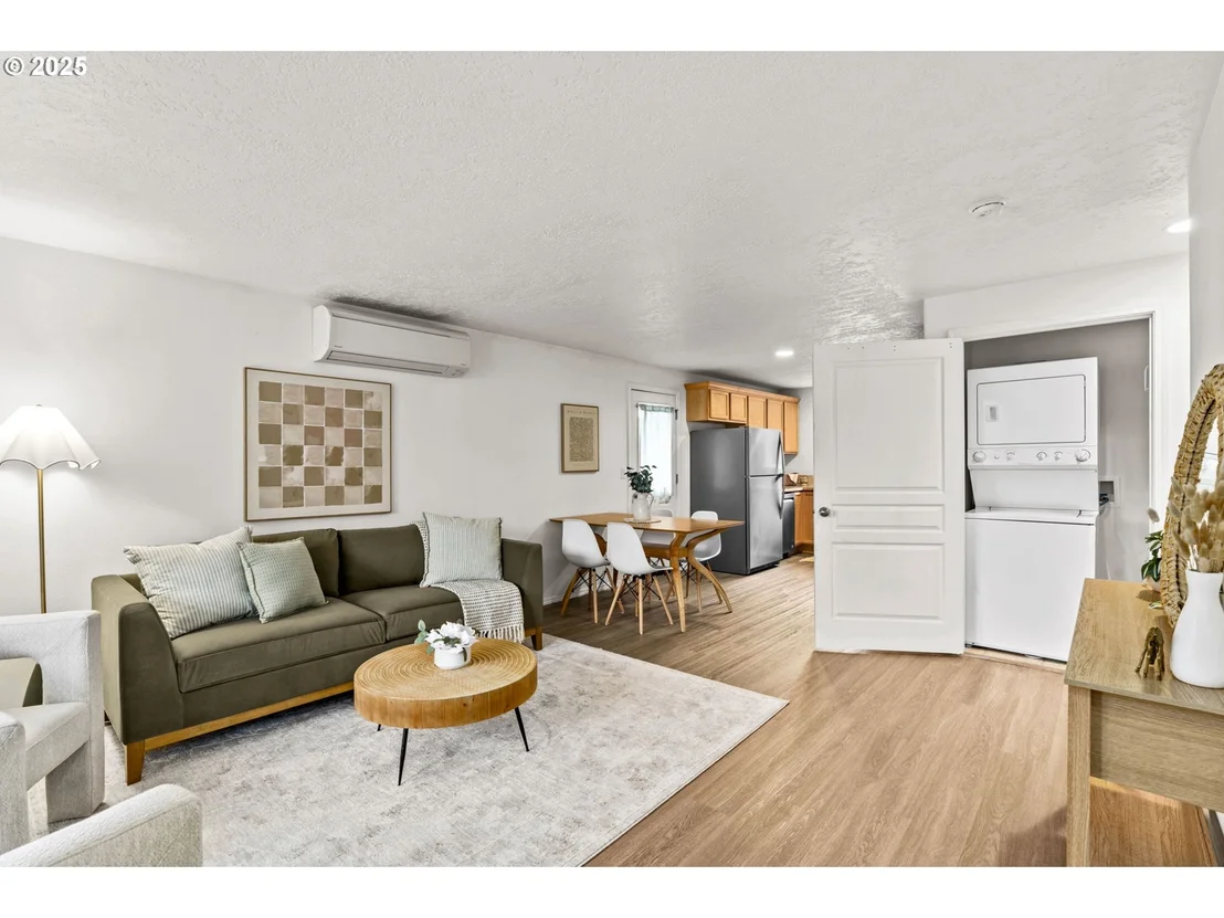 Photo of 3031 HUMMINGBIRD LN