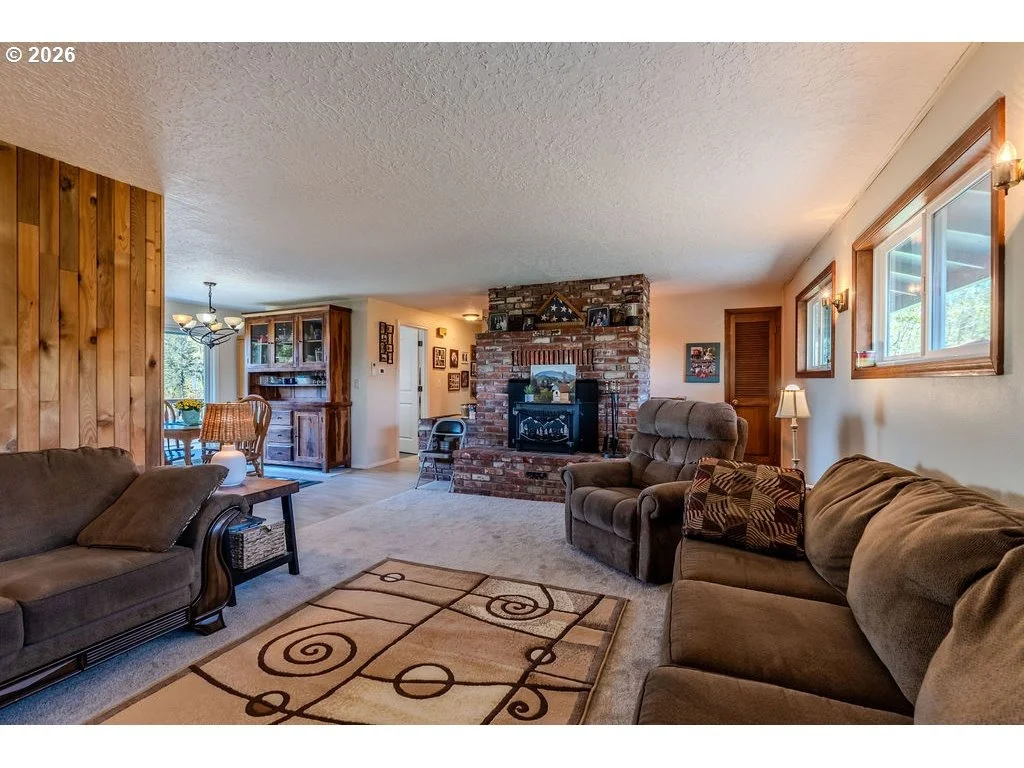 Photo of 32728 NE CHAMBERLAIN RD