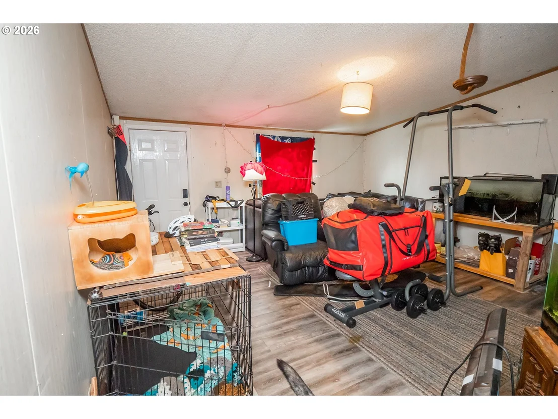 Photo of 496 SCOTTS GLEN DR