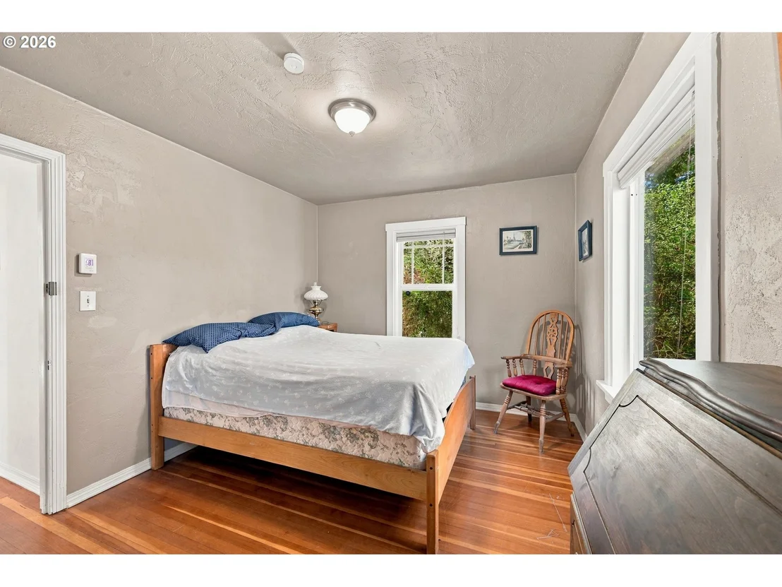 Photo of 580 HORN LN