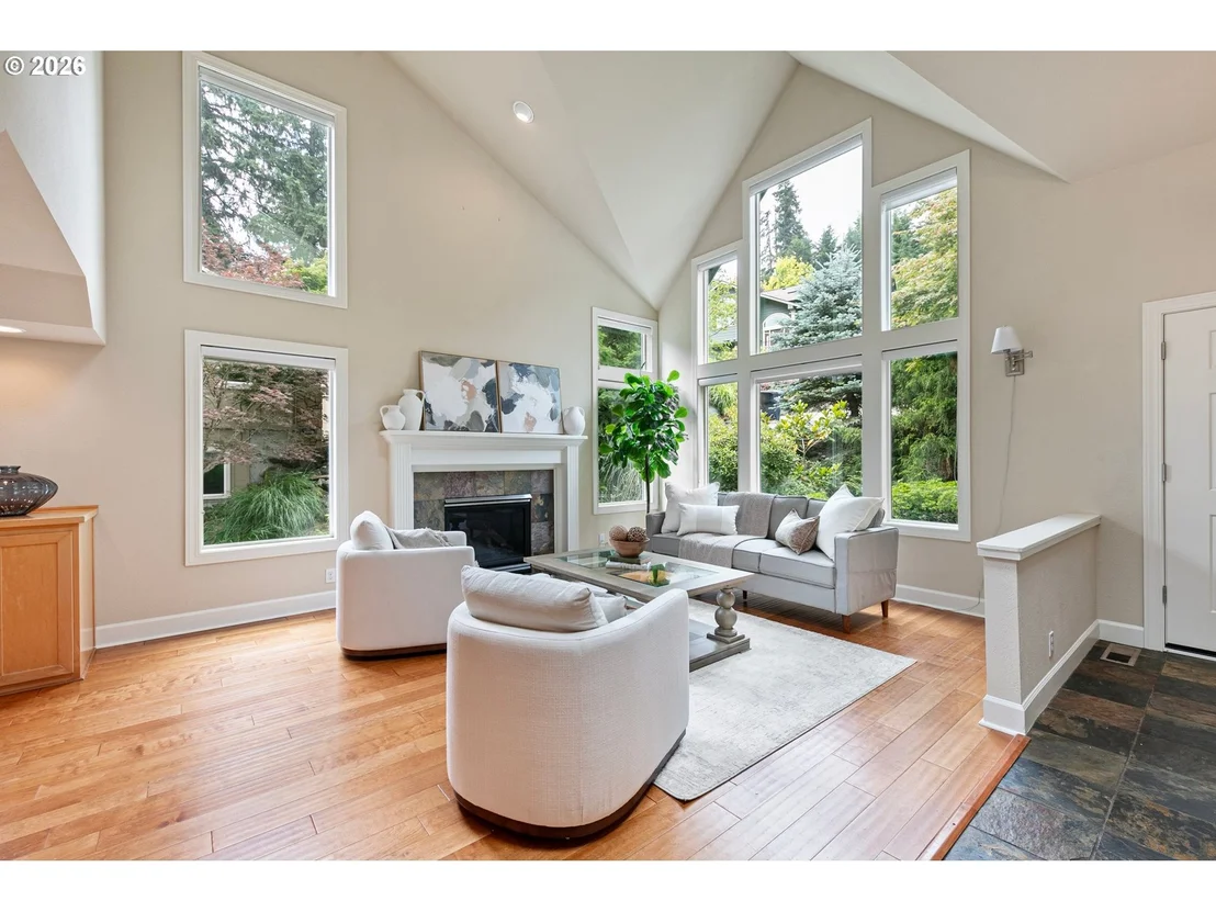 Photo of 3335 BENTLEY AVE