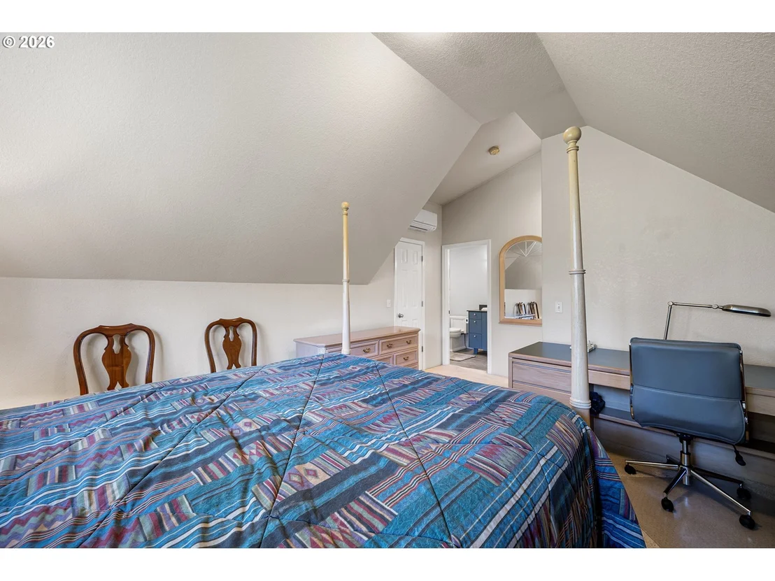 Photo of 85 W 35TH PL