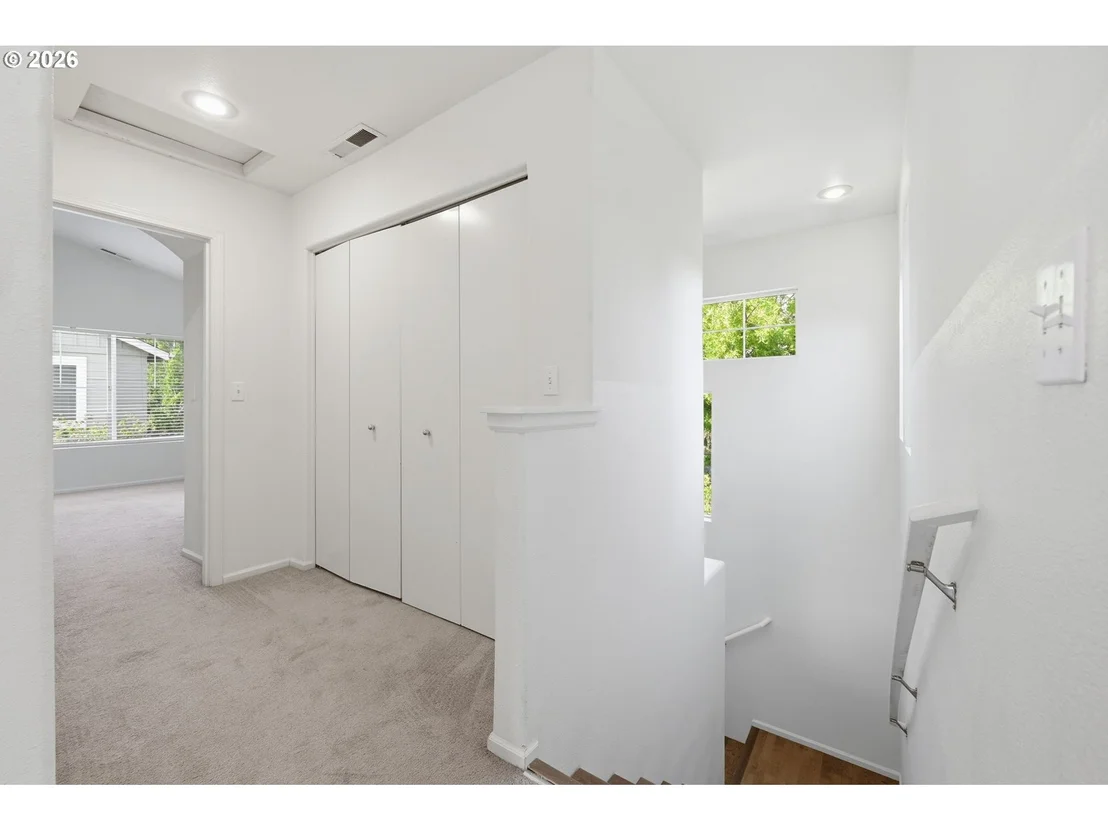 Photo of 1637 HAMLET LN