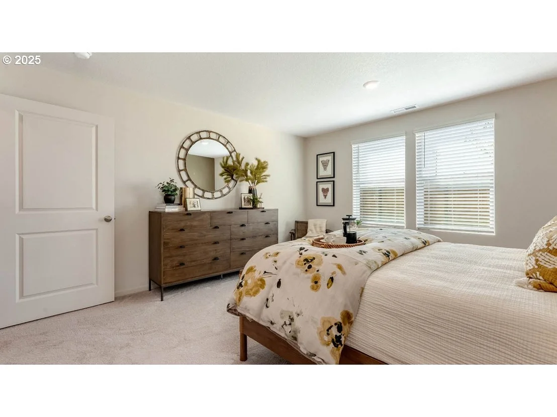 Photo of 121 Greencrest ST NE