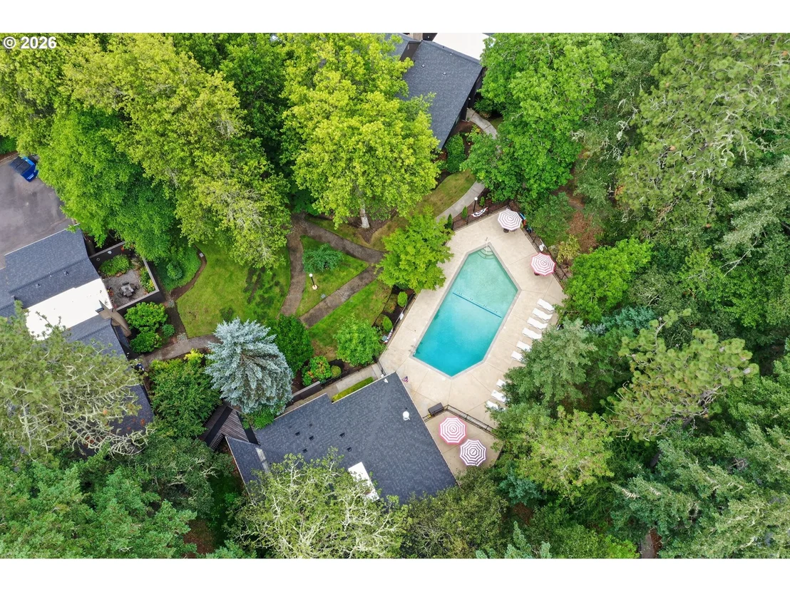 Photo of 20 BRAE BURN DR