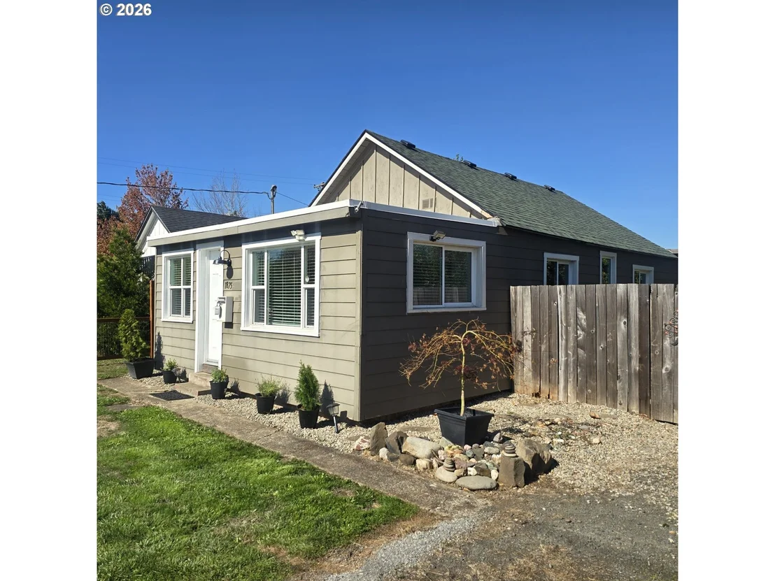 Photo of 1875 W 18TH AVE