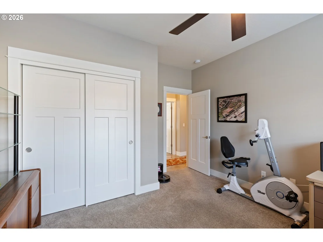 Photo of 582 FAIRWAY ESTATES DR