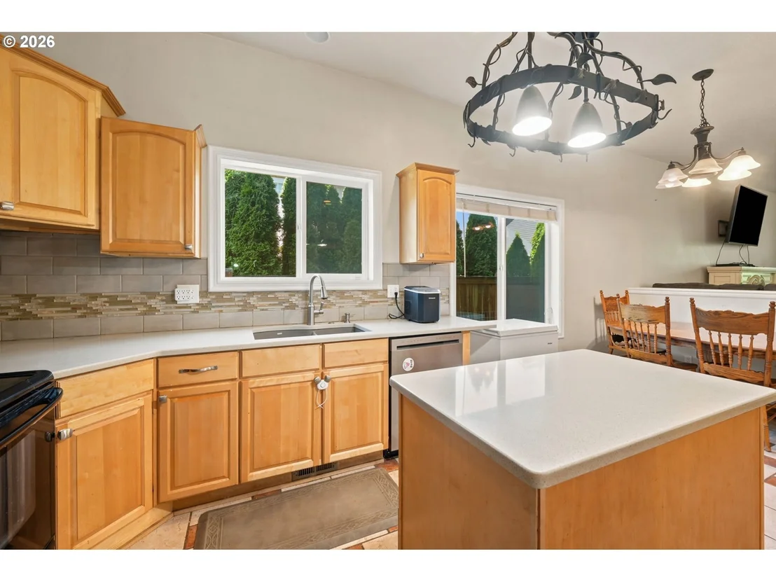 Photo of 4398 SPRING MEADOW AVE