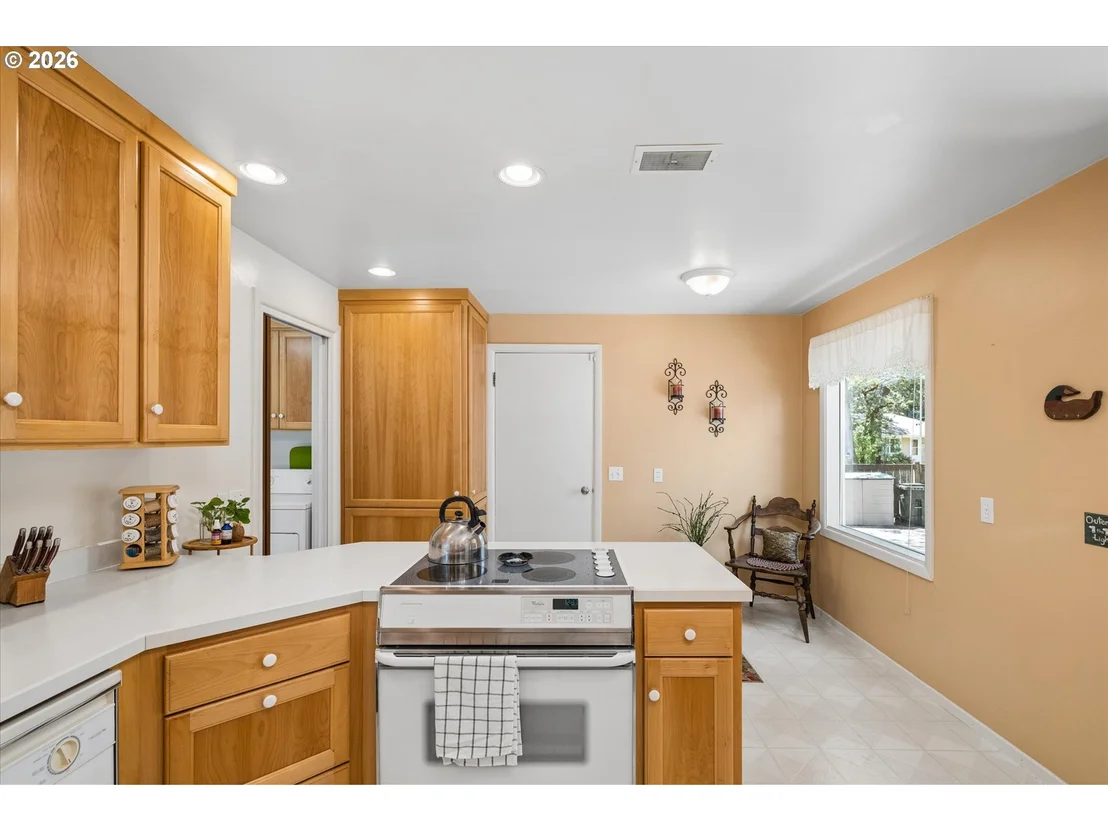 Photo of 190 W 36TH AVE