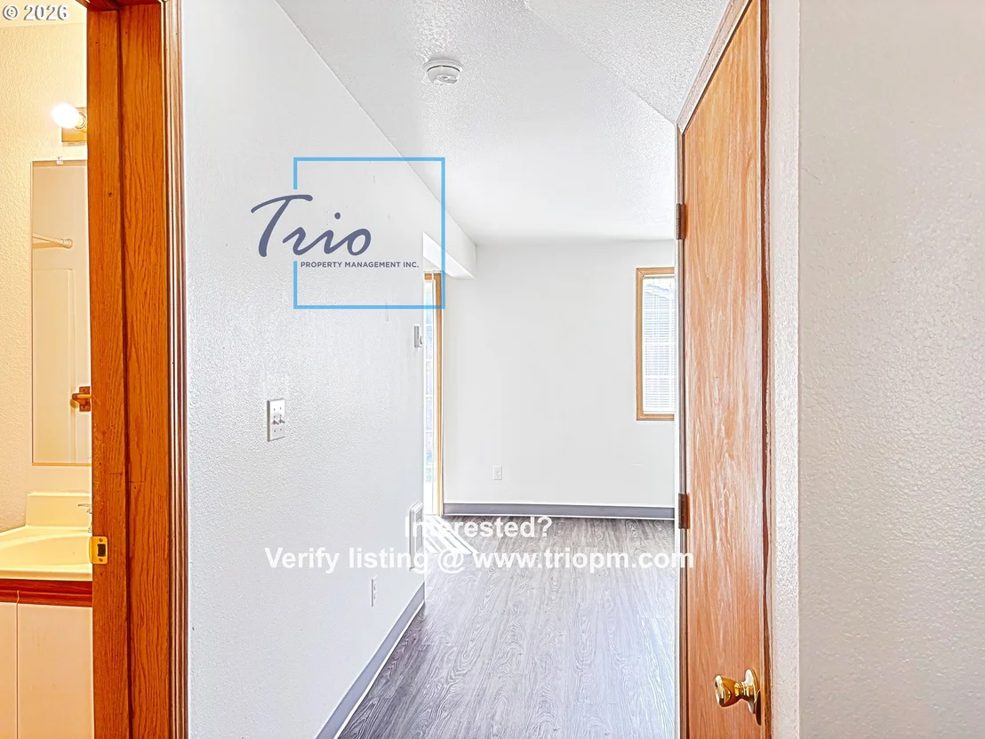 Photo of 112 LEA AVE