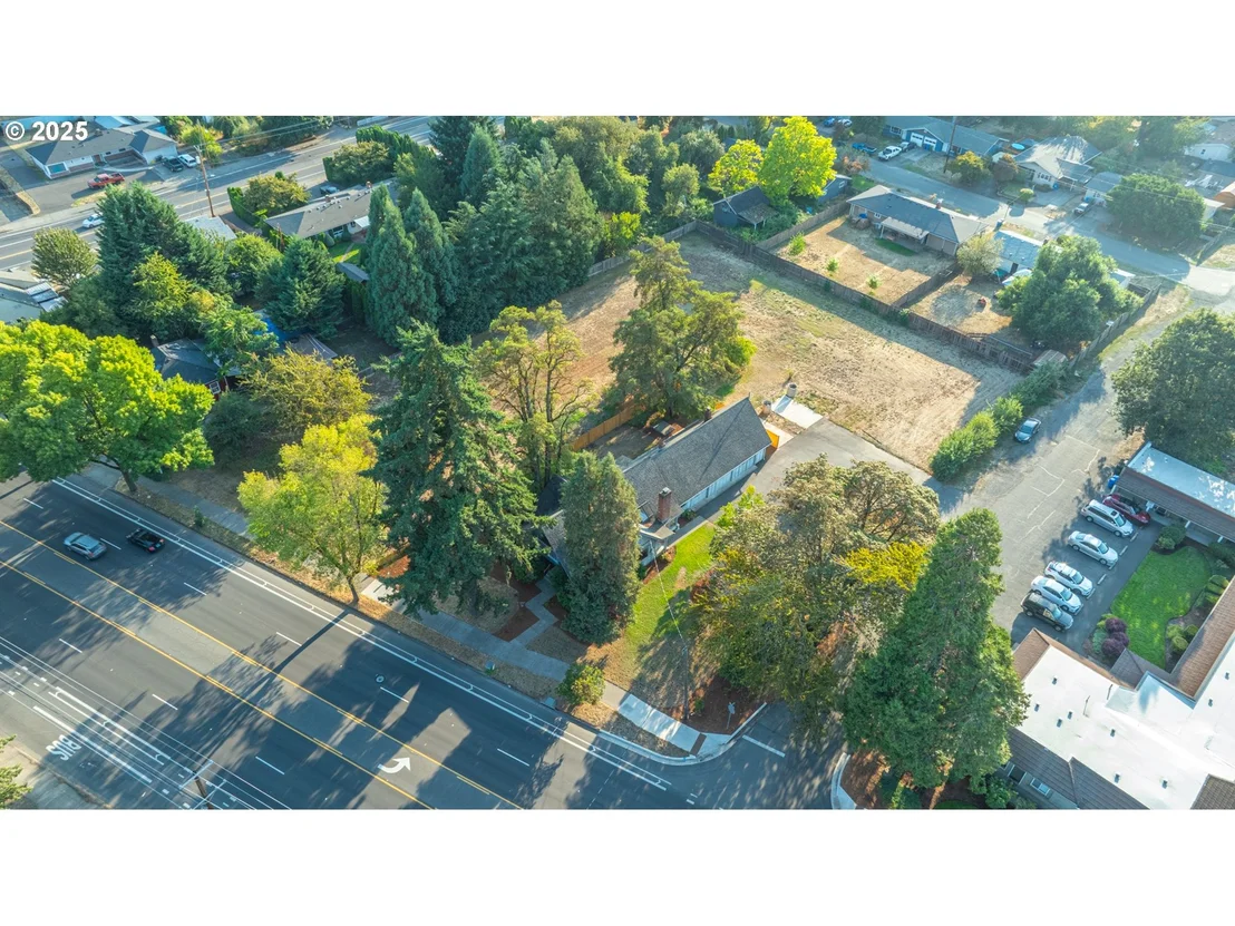 Photo of River RD