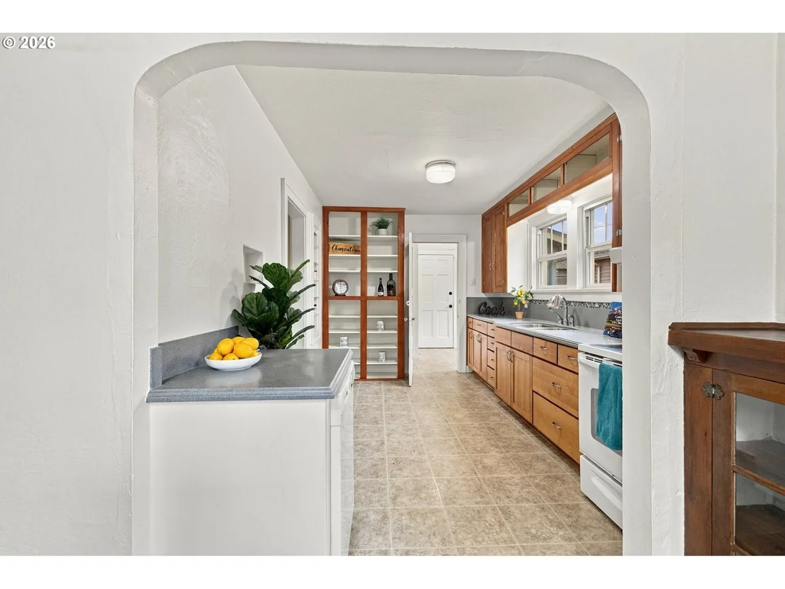 Photo of 352 W M ST