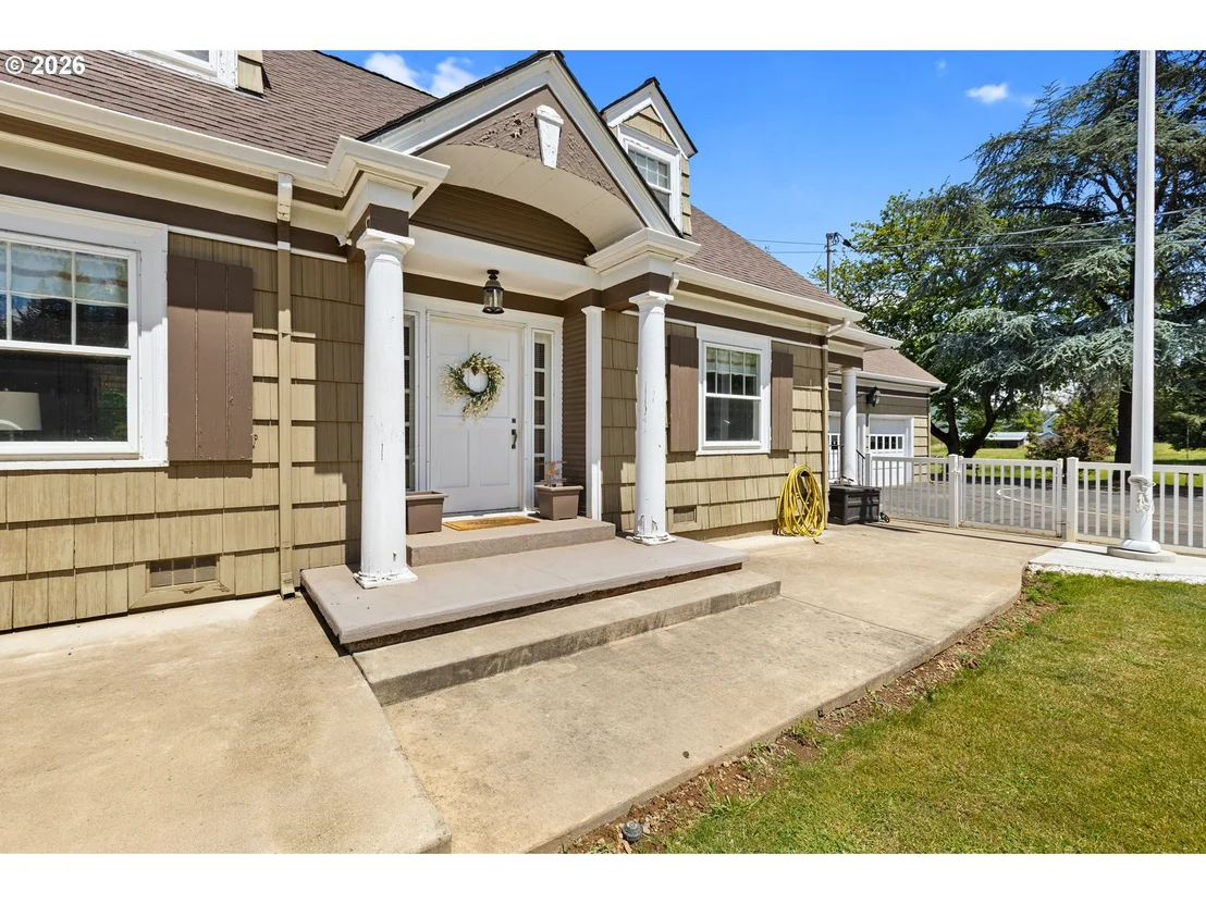 Photo of 1631 GLENBROOK LOOP RD