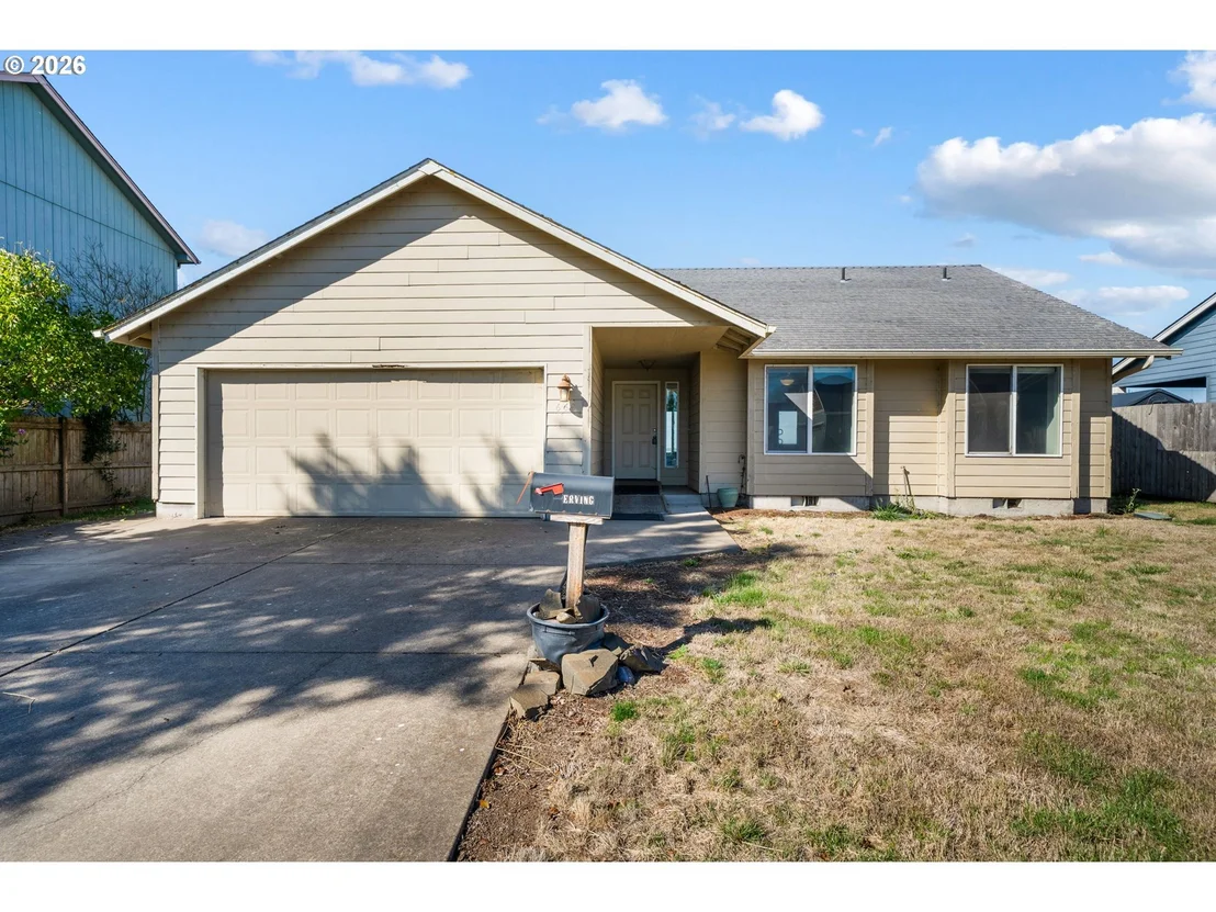 Photo of 668 EGRET AVE