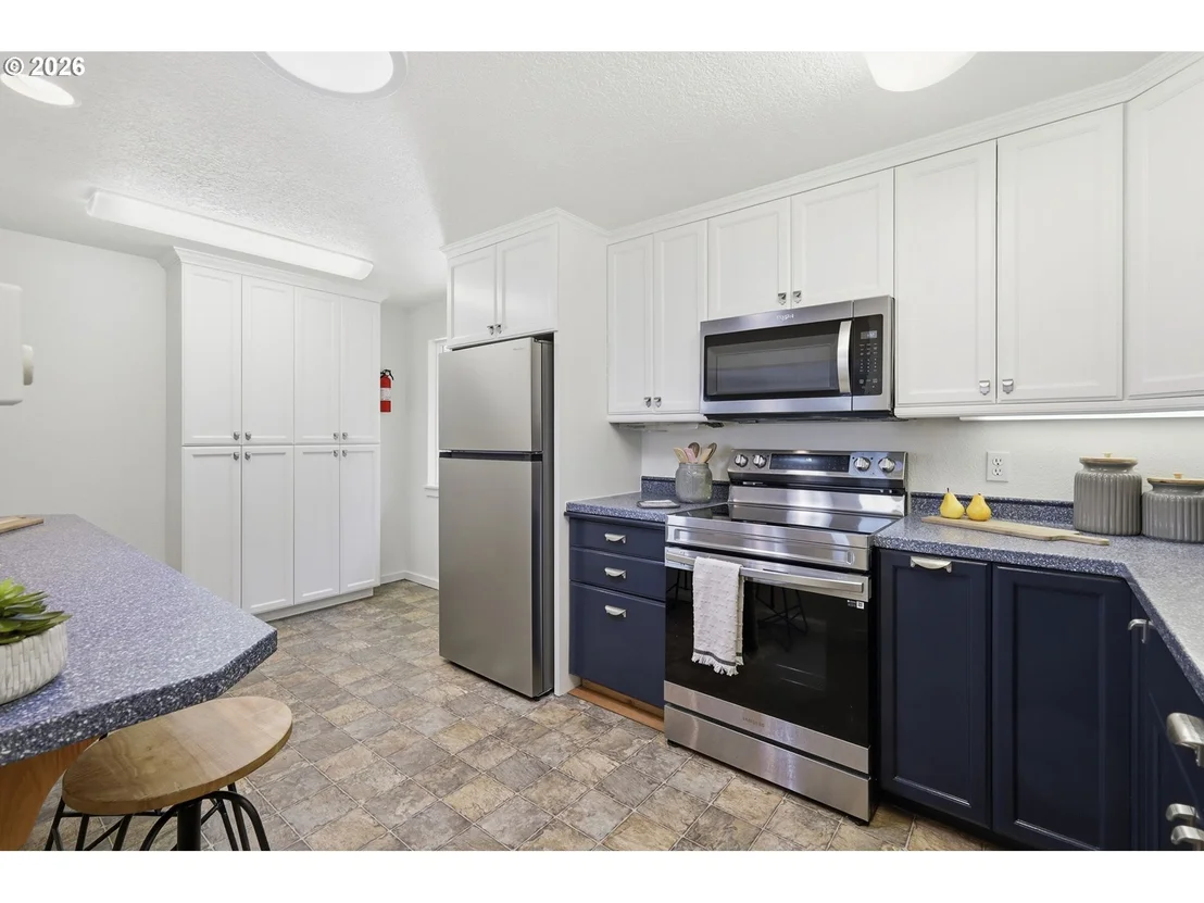 Photo of 29127 GIMPL HILL RD