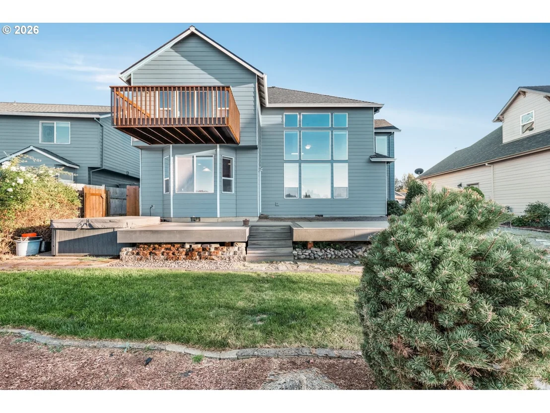 Photo of 21223 NE SHORE DR