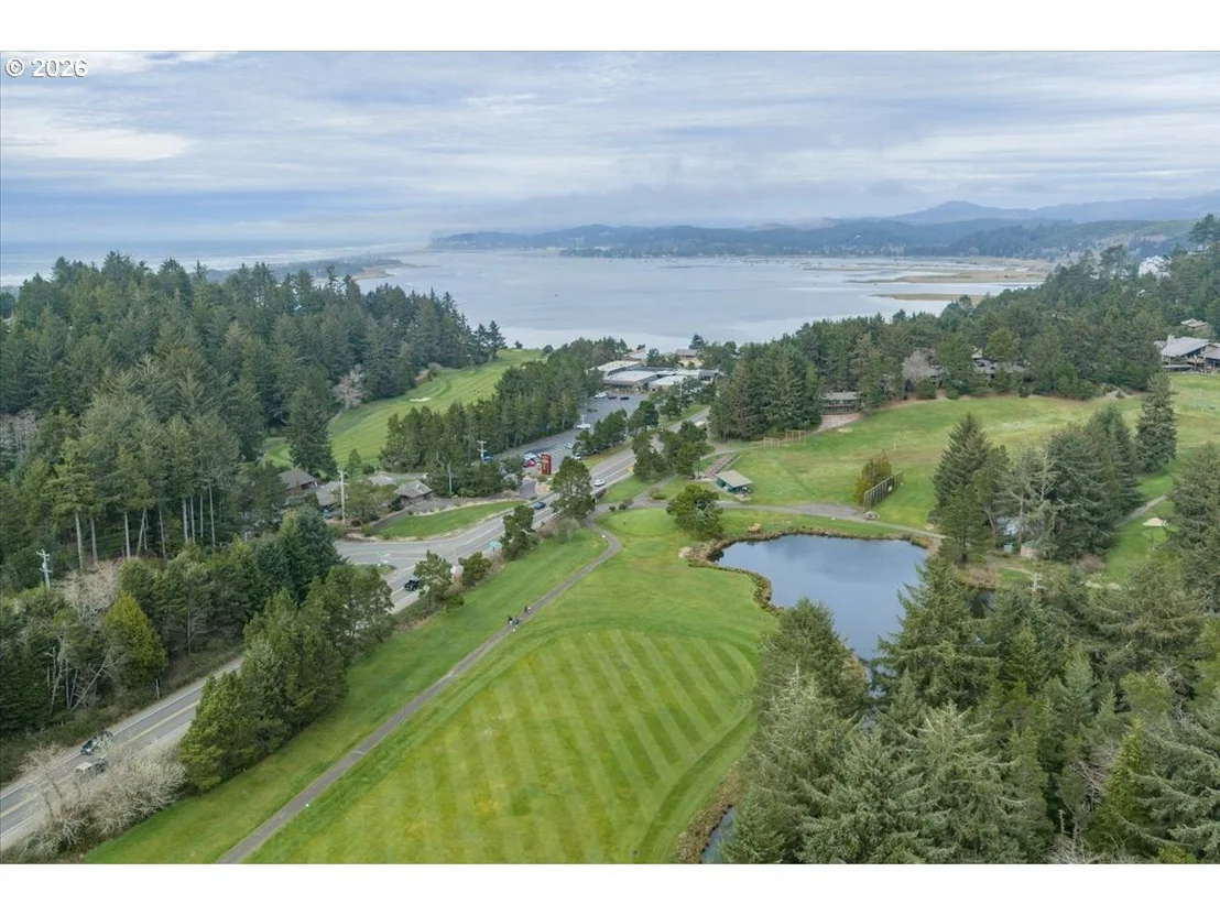Photo of 575 Fairway DR