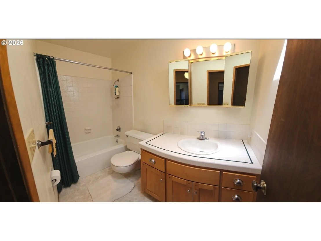 Photo of 801 COLONIAL RD
