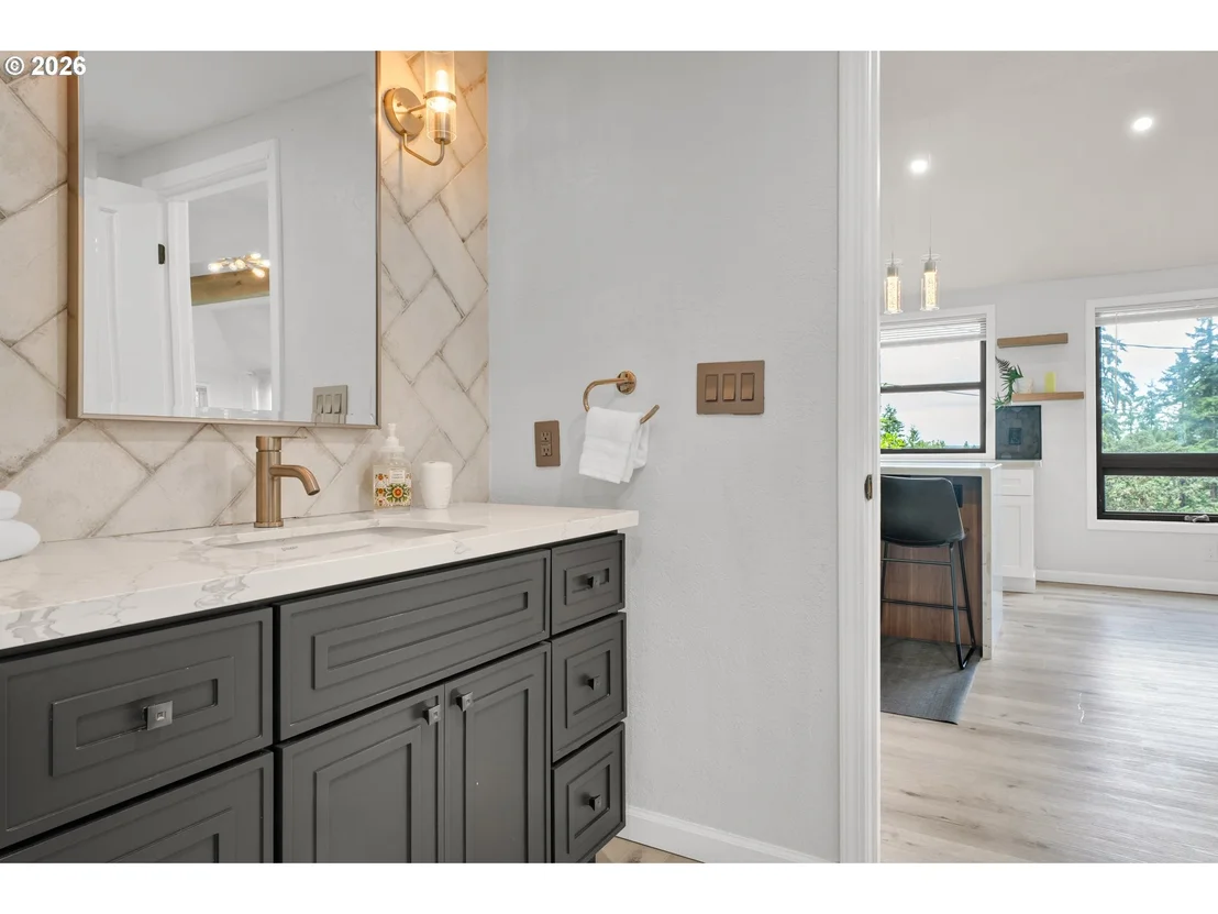 Photo of 3010 FRIENDLY ST