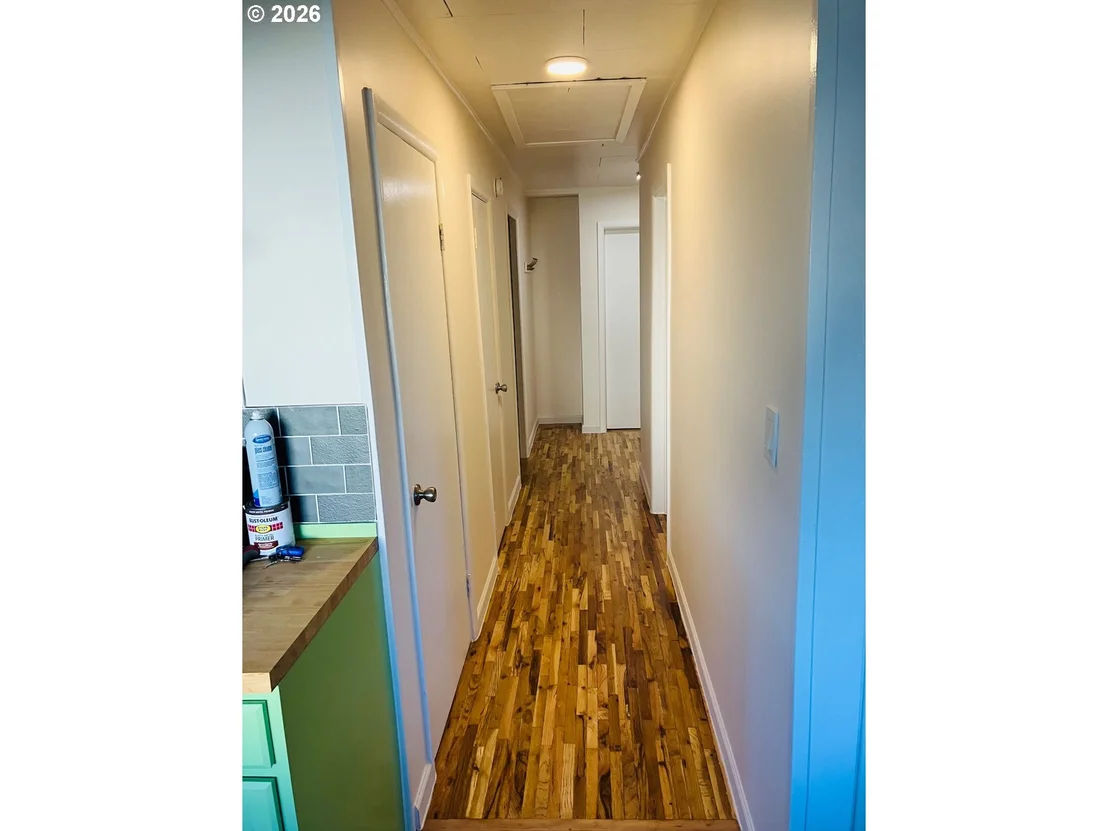 Photo of 152 W C ST