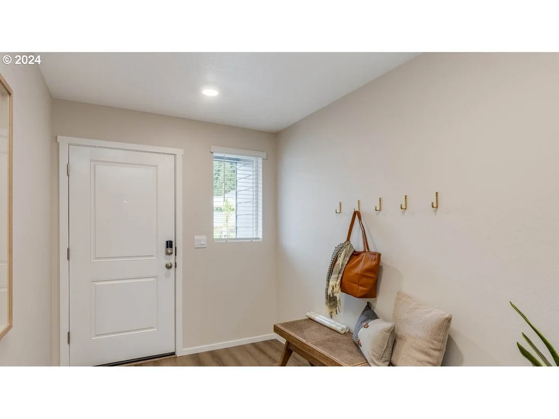 Photo of 6230 SE 15th ST