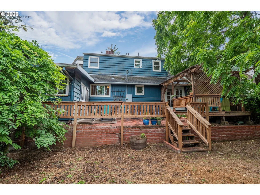 Photo of 541 W 21ST AVE