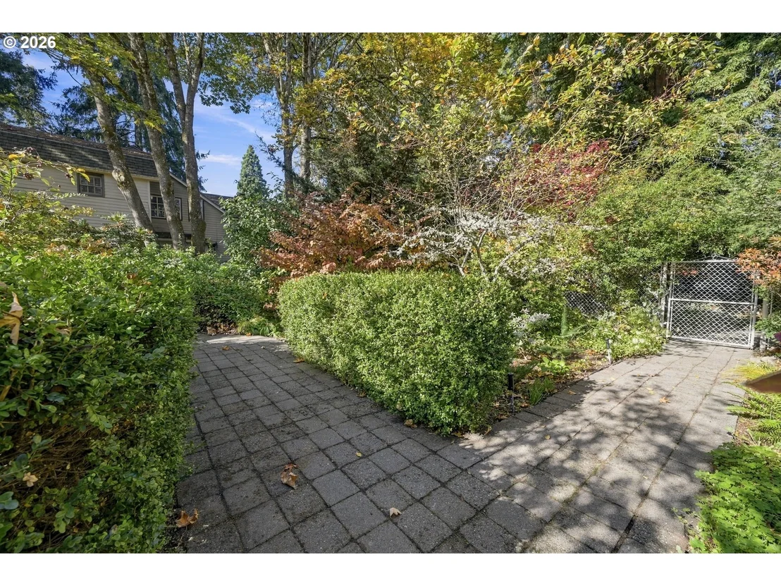 Photo of 580 HORN LN