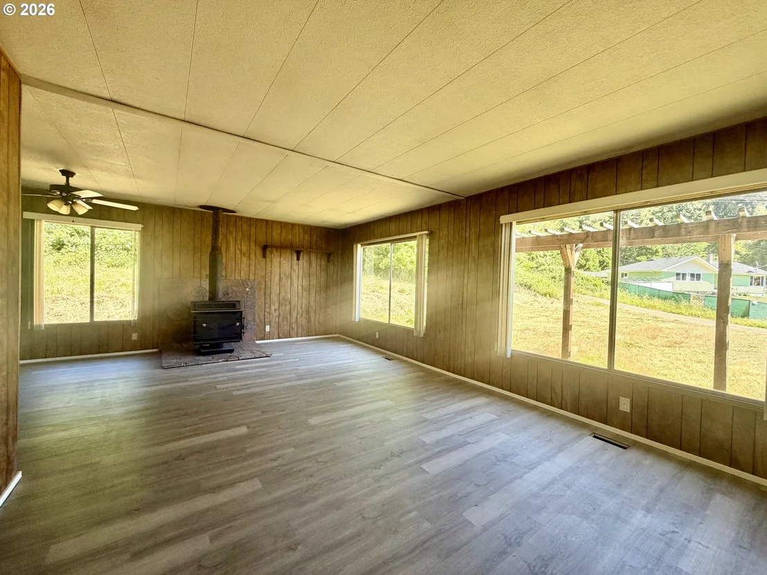 Photo of 76582 DAVIS RD