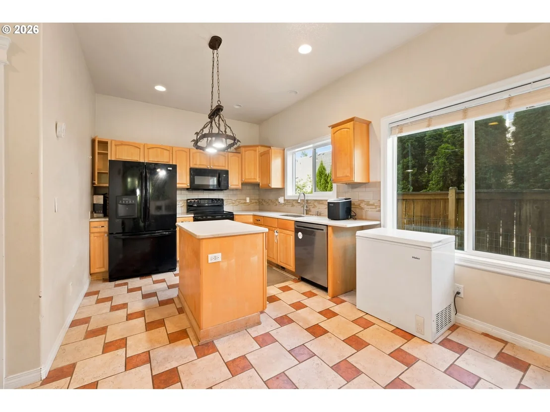 Photo of 4398 SPRING MEADOW AVE